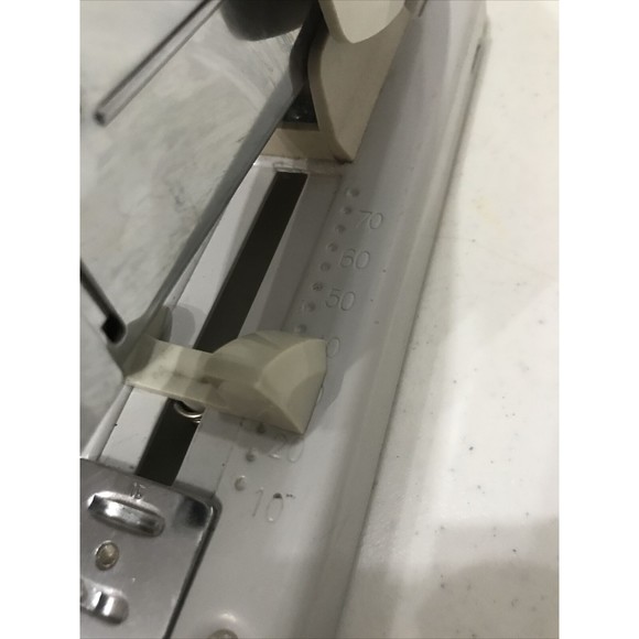 Vintage Swingline Heavy Duty Stapler Model 390 Used Ships Same Day - Picture 11 of 12